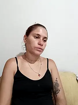 Snapshot of Scarlett-Leh chatting on March 18, 4:47 am Scarlett-Leh online show from March 18, 4:47 am