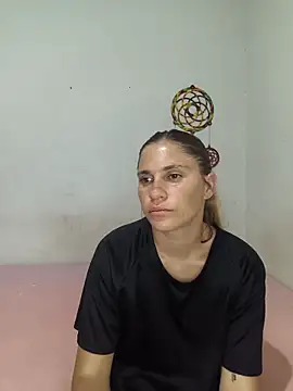 Snapshot of Scarlett-Leh chatting on October 3, 2:41 am Scarlett-Leh online show from October 3, 2:41 am