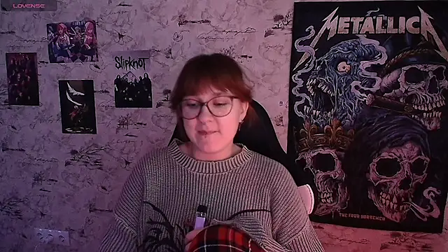 Snapshot of Rudy_02 chatting on April 25, 12:52 pm Rudy 02 online show from April 25, 12:52 pm