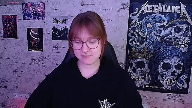 Snapshot of Rudy_02 chatting on May 15, 2:13 pm Rudy 02 online show from May 15, 2:13 pm