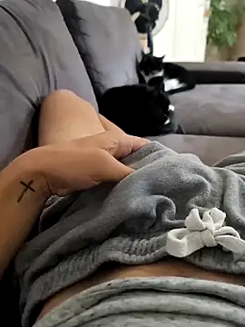 Snapshot of Kevoon991 chatting on September 13, 8:36 am Kevoon991 online show from September 13, 8:36 am