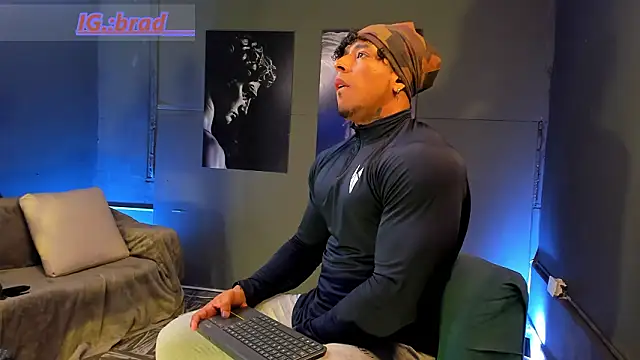 bradley smith online show from February 7, 9:40 pm