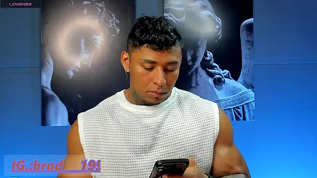 Snapshot of bradley_smith chatting on April 19, 7:38 pm bradley smith online show from April 19, 7:38 pm