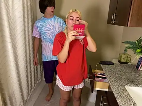 girlfriendmissy online show from April 17, 5:16 pm