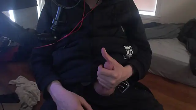 Snapshot of chicostick413 chatting on March 13, 6:12 pm chicostick413 online show from March 13, 6:12 pm