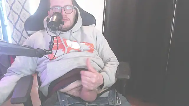 Snapshot of chicostick413 chatting on February 2, 2:38 pm chicostick413 online show from February 2, 2:38 pm