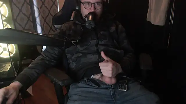 Snapshot of chicostick413 chatting on February 14, 2:25 pm chicostick413 online show from February 14, 2:25 pm