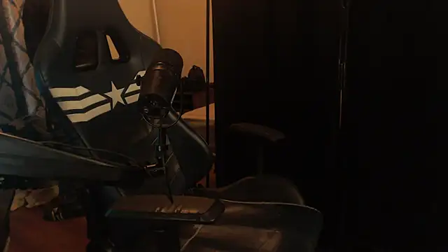 Snapshot of chicostick413 chatting on February 20, 12:38 pm chicostick413 online show from February 20, 12:38 pm