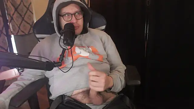 Snapshot of chicostick413 chatting on March 6, 2:02 pm chicostick413 online show from March 6, 2:02 pm