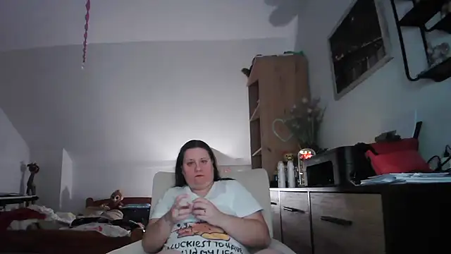 Snapshot of ReifeVenna chatting on February 27, 6:41 pm ReifeVenna online show from February 27, 6:41 pm
