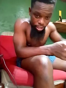 Snapshot of Chocolate_factory_man chatting on December 9, 4:26 pm Chocolate factory man online show from December 9, 4:26 pm