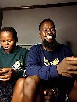 Snapshot of Chocolate_factory_man chatting on February 19, 5:16 pm Chocolate factory man online show from February 19, 5:16 pm