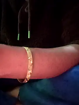 Snapshot of SAXYTannuja chatting on November 15, 4:32 am SAXYTannuja online show from November 15, 4:32 am