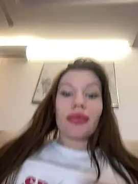 justmila online show from February 9, 10:32 pm