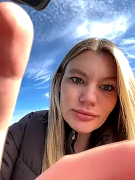 justmila online show from October 21, 10:38 am