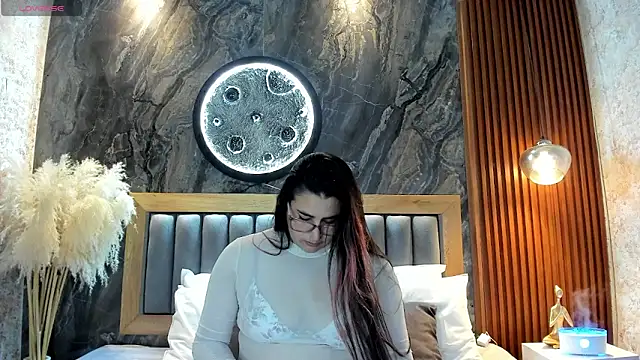 BellaPeers  online show from May 23, 11:47 am