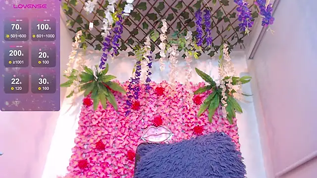 BLONDE SEXYHOT online show from February 7, 11:14 am