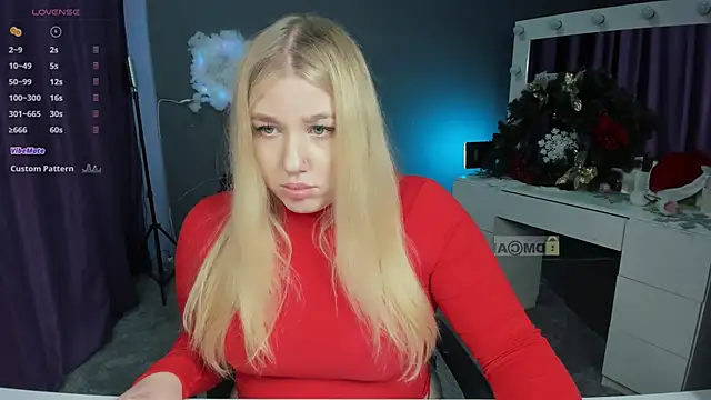 Snapshot of juli_kisss chatting on January 9, 7:50 pm juli kisss online show from January 9, 7:50 pm