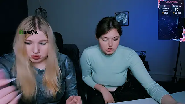 Snapshot of juli_kisss chatting on January 24, 5:21 am juli kisss online show from January 24, 5:21 am