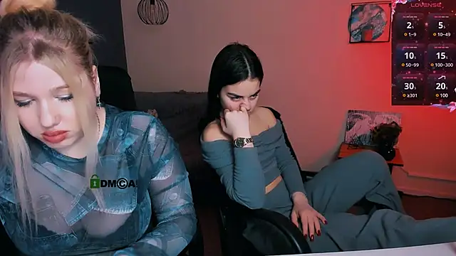 Snapshot of juli_kisss chatting on January 29, 1:58 am juli kisss online show from January 29, 1:58 am