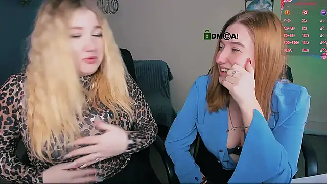 Snapshot of juli_kisss chatting on February 3, 10:54 pm juli kisss online show from February 3, 10:54 pm