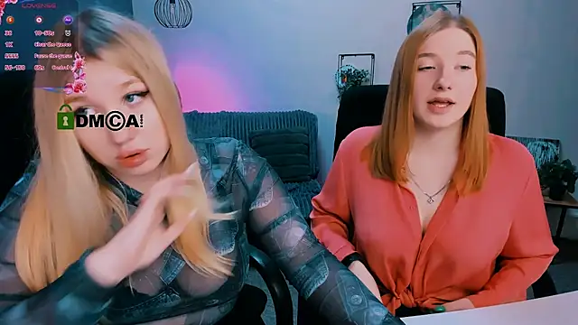 Snapshot of juli_kisss chatting on February 13, 11:04 pm juli kisss online show from February 13, 11:04 pm