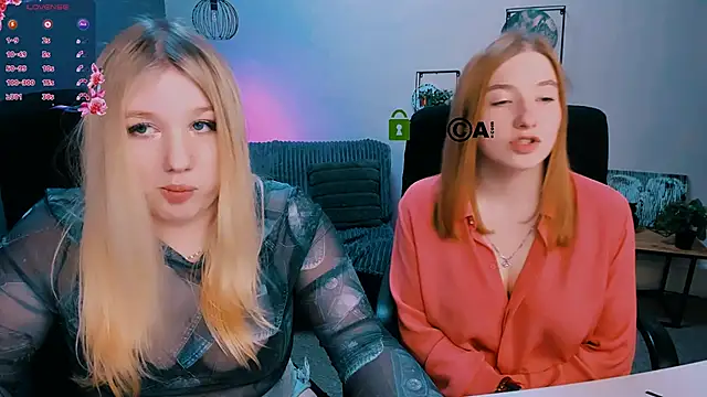 Snapshot of juli_kisss chatting on February 14, 2:07 am juli kisss online show from February 14, 2:07 am