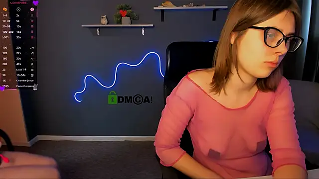 Snapshot of juli_kisss chatting on March 20, 5:24 am juli kisss online show from March 20, 5:24 am