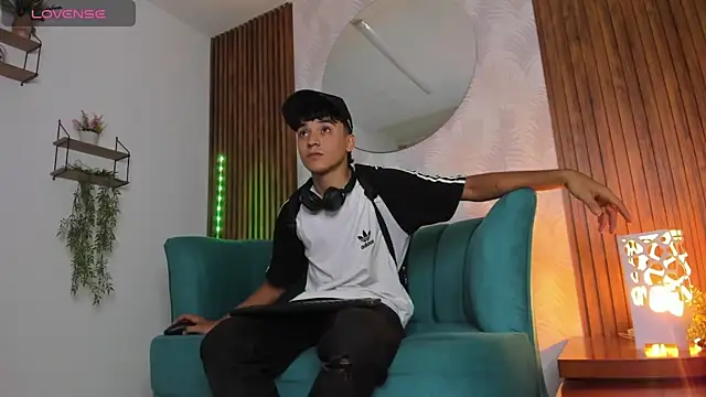 Austin Cardieff online show from January 28, 3:25 am