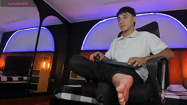 Austin Cardieff online show from March 10, 3:34 am