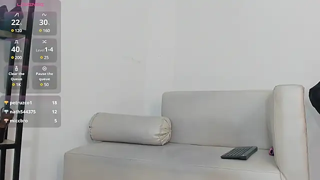 Snapshot of abril_ricci chatting on January 2, 7:01 am abril ricci online show from January 2, 7:01 am