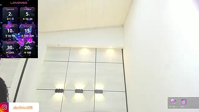 Snapshot of abril_ricci chatting on January 22, 3:41 am abril ricci online show from January 22, 3:41 am