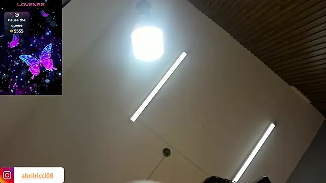 Snapshot of abril_ricci chatting on February 2, 1:55 am abril ricci online show from February 2, 1:55 am