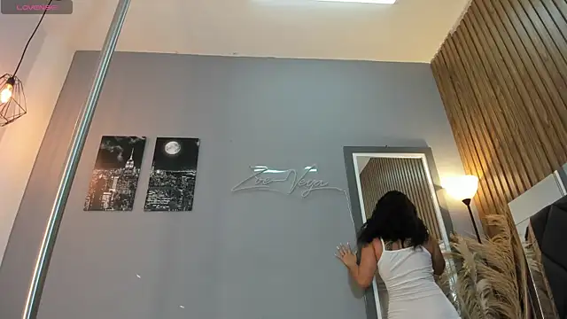 Snapshot of abril_ricci chatting on February 9, 3:11 am abril ricci online show from February 9, 3:11 am