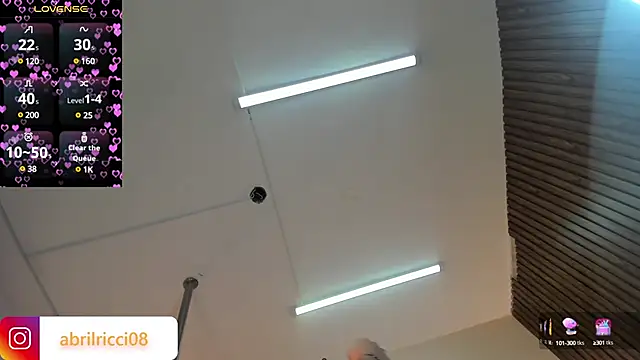 Snapshot of abril_ricci chatting on February 24, 3:23 am abril ricci online show from February 24, 3:23 am