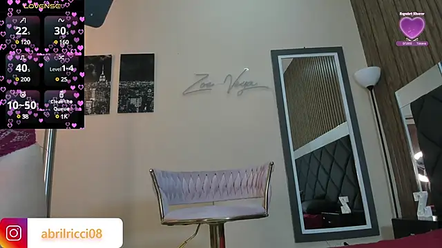 Snapshot of abril_ricci chatting on March 7, 3:51 am abril ricci online show from March 7, 3:51 am