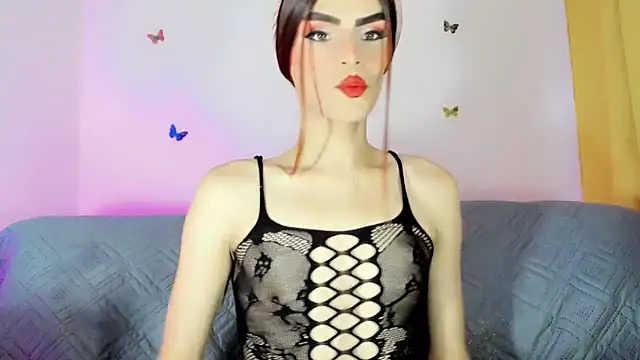 Snapshot of TatiGil chatting on May 5, 9:34 pm TatiGil online show from May 5, 9:34 pm