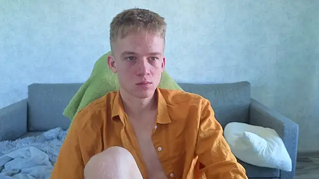 Snapshot of sweetserenity5 chatting on November 16, 6:08 am sweetserenity5 online show from November 16, 6:08 am