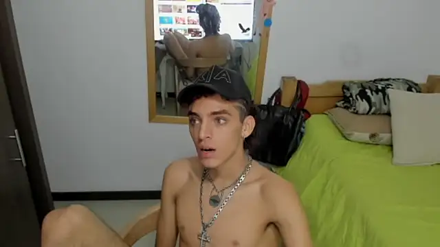 skinnypipe online show from October 21, 3:51 am
