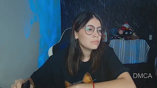 Snapshot of Drea_Foox chatting on December 30, 2:31 am Drea Foox online show from December 30, 2:31 am