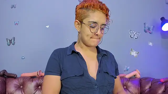 Kaira mosse online show from February 10, 11:25 am