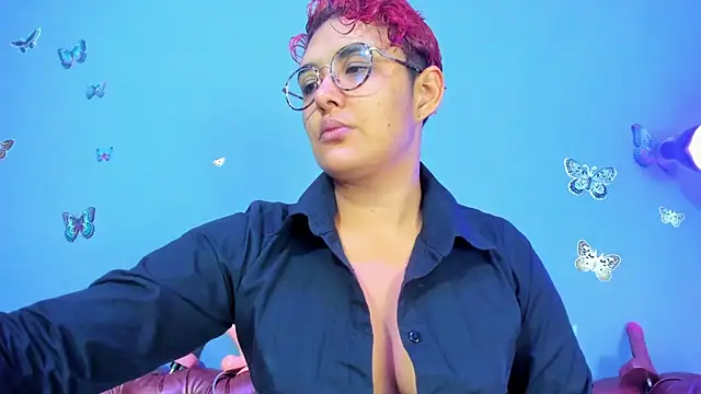 Kaira mosse online show from March 26, 12:00 pm