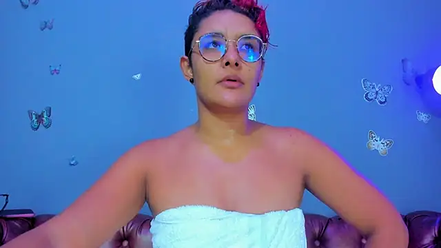 Snapshot of Kaira_mosse chatting on April 28, 11:59 am Kaira mosse online show from April 28, 11:59 am