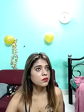 Snapshot of Somee77 chatting on January 3, 6:35 pm Somee77 online show from January 3, 6:35 pm