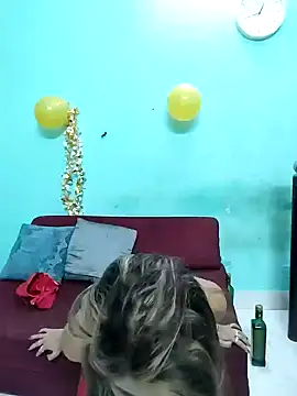 Snapshot of Somee77 chatting on January 4, 7:13 pm Somee77 online show from January 4, 7:13 pm