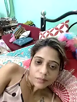 Snapshot of Somee77 chatting on February 5, 10:12 pm Somee77 online show from February 5, 10:12 pm