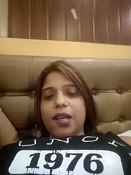 Snapshot of Somee77 chatting on March 21, 1:45 pm Somee77 online show from March 21, 1:45 pm