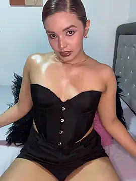 Melanyprada online show from June 5, 4:30 am