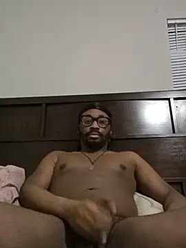 Snapshot of Hotcock100 chatting on May 10, 2:06 am Hotcock100 online show from May 10, 2:06 am