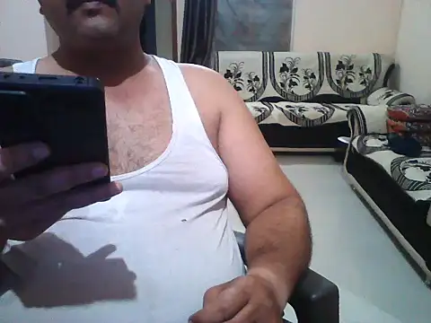 Snapshot of Akhil3290 chatting on July 8, 2:43 pm Akhil3290 online show from July 8, 2:43 pm